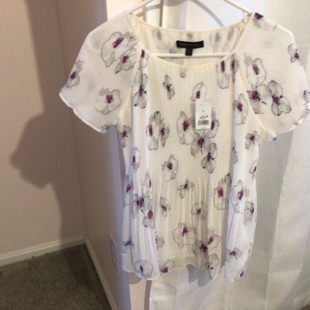 Womens white floral top XS Banana Republic